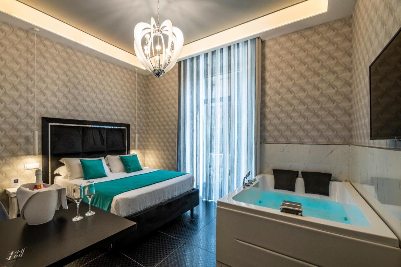 Sole Luxury Naples