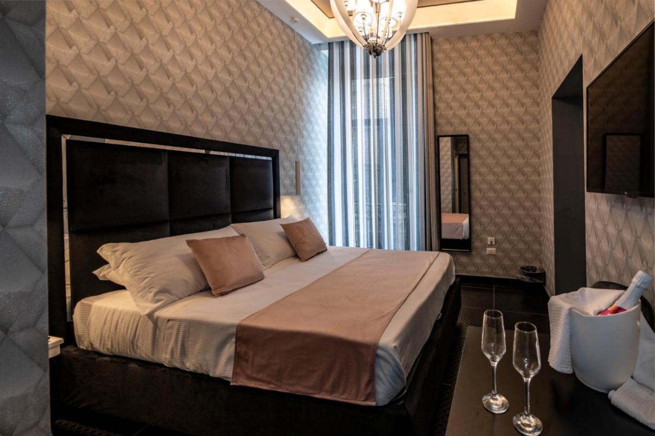 Sole Luxury * Napoli